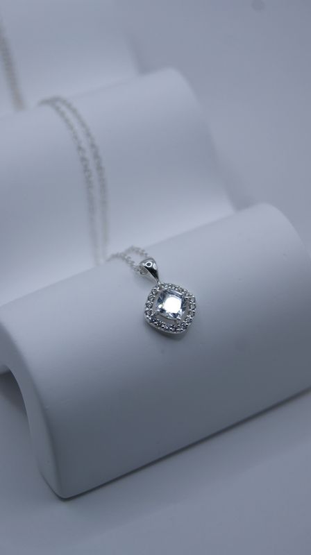Luna Shine Halskjede