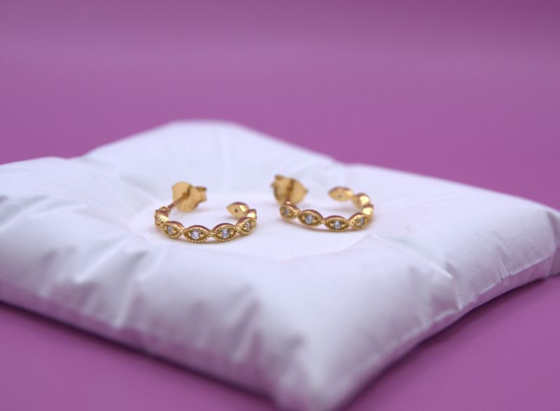 Golden Twisted Half Hoop Øredobber
